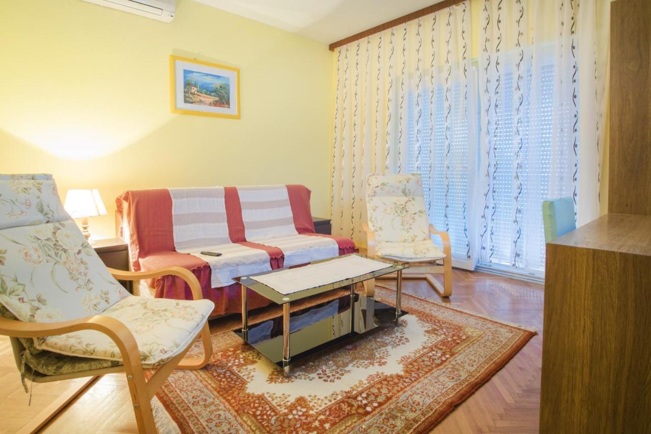 Apartments with a parking space Malinska  Vantacici Bagian luar foto